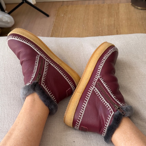 Free people New laidback London Setsu Burgundy crochet Shearling Cozy ❤️🌈 - Picture 3 of 9